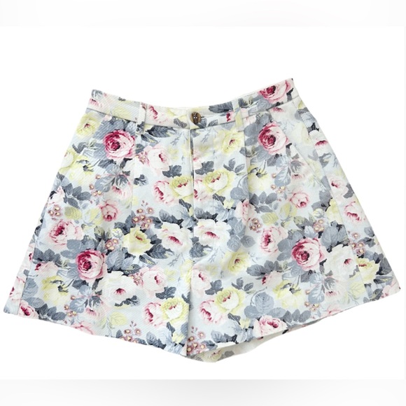 ❤️Miu Miu Vintage Floral High Waisted Shorts❤️